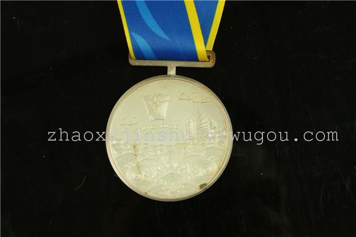 县朝旭金属制品厂是一家专业生产各类金属工艺制品的工厂, 主要产品有